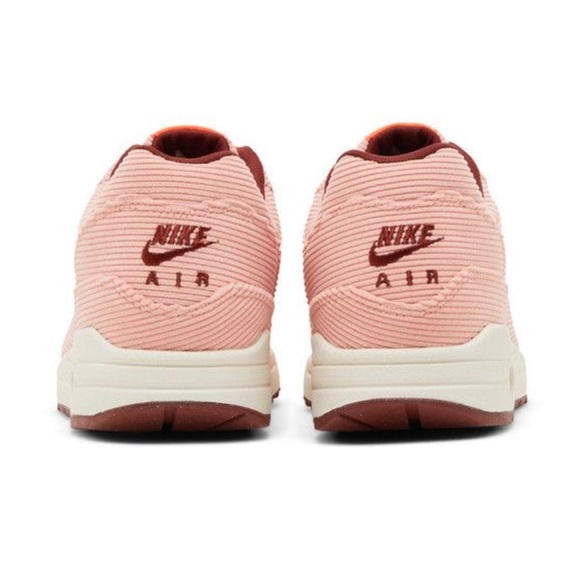 Nike
Air max 'corduroy
Coral stardust’
Brand new - Picture 10 of 11